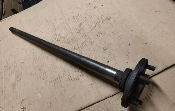 Jeep Cherokee XJ Rear driveshaft