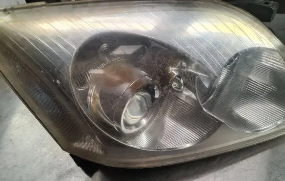 Toyota Avensis T250 Headlight/headlamp 9922680008 E13175 9637466980