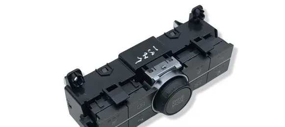 Multifunctional control switch/knob