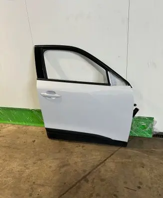Peugeot 2008 II Front door 