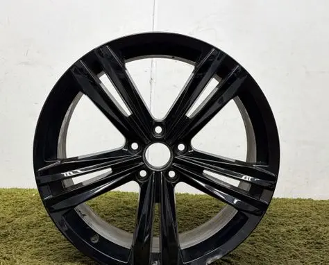Volkswagen Tiguan R19 alloy rim 5NA601025E