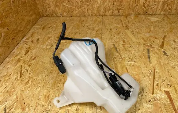 Ford Kuga II Windshield washer fluid reservoir/tank CV4417B613AD