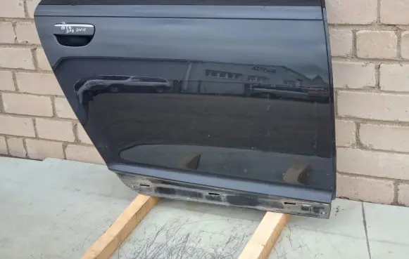 Audi A6 S6 C6 4F Rear door