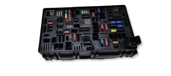 Jeep Grand Cherokee WL Fuse module 68347016AD TJ09902631284