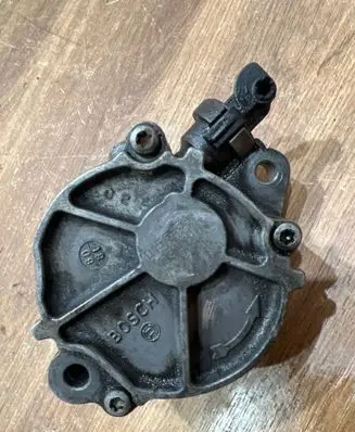 Volvo V50 Throttle valve D15643A1607U