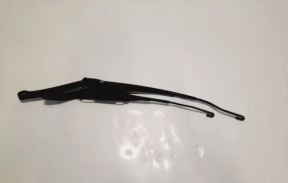 Front wiper blade arm