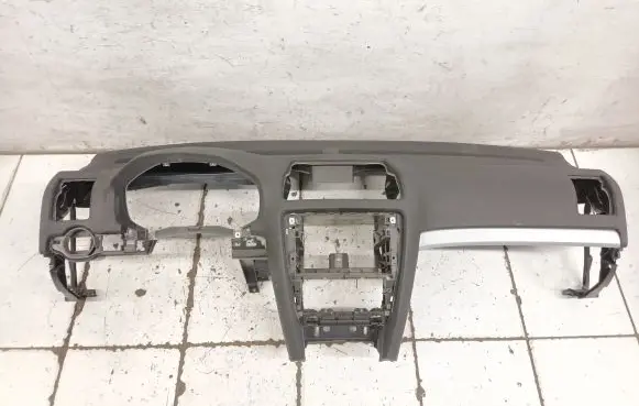Skoda Octavia Mk2 (1Z) Dashboard 1Z1857007C 1Z1857191 1K0880204N