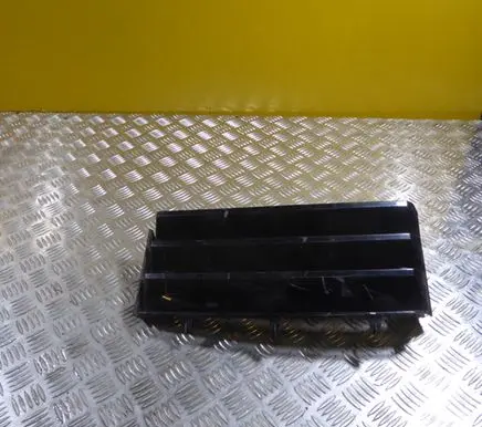 Land Rover Range Rover L322 Fender grill 
