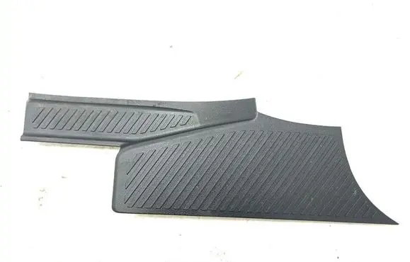 Ford Expedition Rear sill trim cover JL1B7813244A