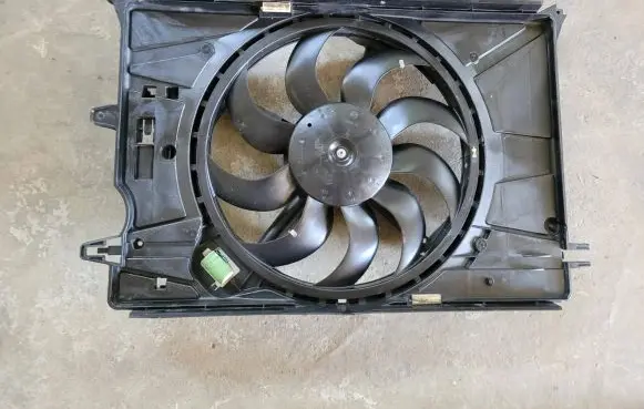 Fiat 500X Electric radiator cooling fan 52011163 8E5300000