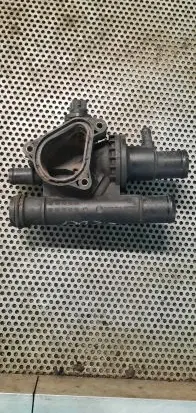 Renault Master II Thermostat housing 8200154296 00154300