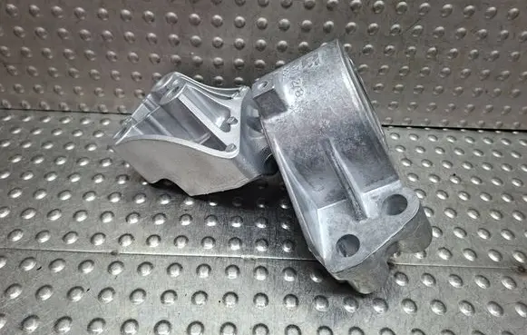 Fiat Doblo Engine mount bracket S27649722 517991100