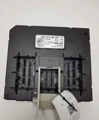 Volkswagen PASSAT B8 Comfort/convenience module 5Q0937086BB