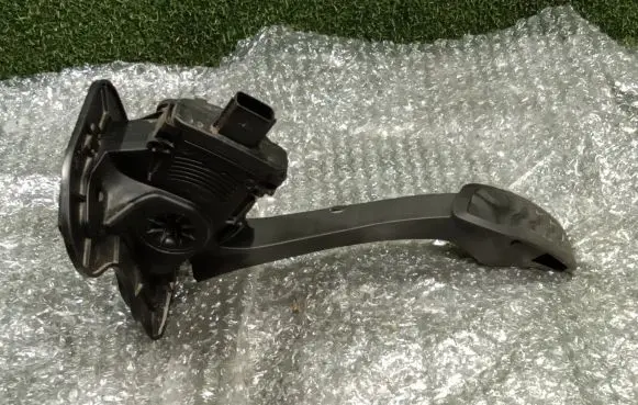 Ford Transit Custom Accelerator throttle pedal BK219F836AD