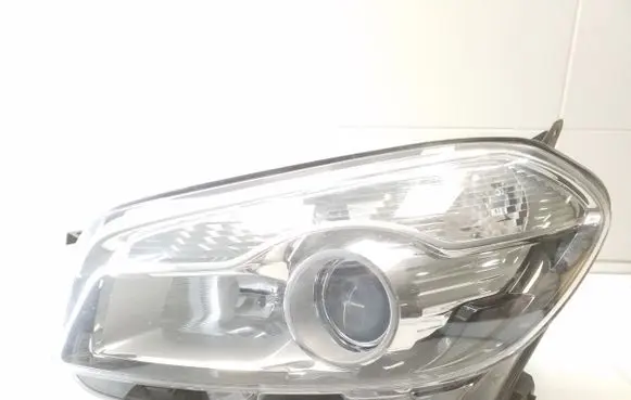 Nissan Qashqai Headlight/headlamp 26060BR00A