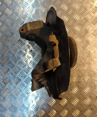 BMW 5 E60 E61 Front wheel hub 552026184