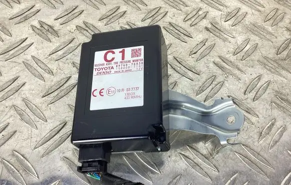 Lexus CT 200H Tire pressure control unit 8976076030 1584007141