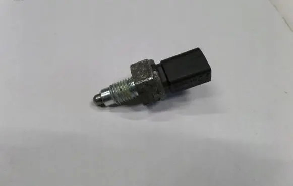 Seat Ibiza IV (6J,6P) Reversing light switch sensor 02K945415K