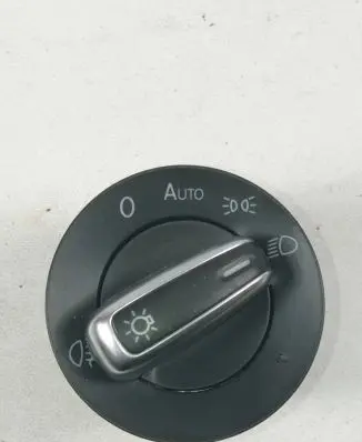 Volkswagen PASSAT B7 Light switch 3C8941431C