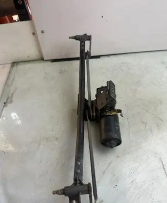 Audi 80 90 S2 B4 Front wiper linkage and motor 0390241097