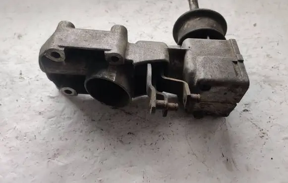 Mercedes-Benz 207 310 Gear shifter/selector 6112671137