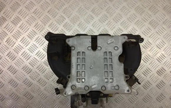 BMW 4 F32 F33 Intake manifold 7588126