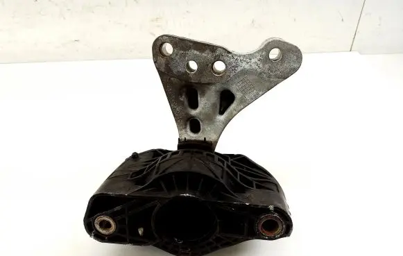 Peugeot 208 Engine mount bracket 9676780580 9676771080