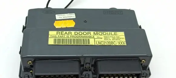 Jaguar XJ X308 Door control unit/module LNC2120BC F8FF13C790AC B074618