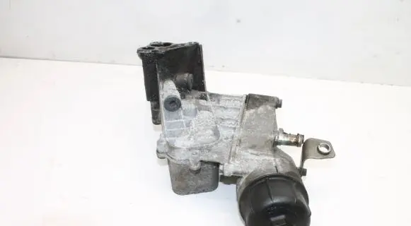 Chrysler 300C Oil filter mounting bracket 10016462
