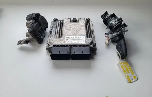 Skoda Superb B8 (3V) Engine control unit/module