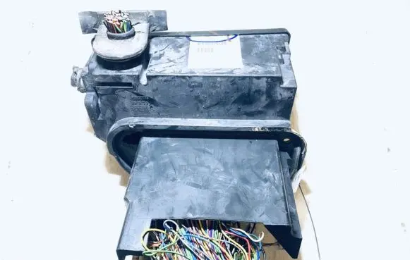 Volvo S70 V70 V70 XC Fuse box set 3515123 9162163