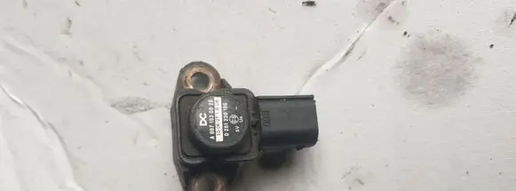 Mercedes-Benz E W212 Air pressure sensor A0071530028