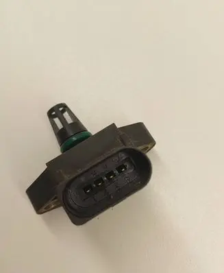 Audi A4 S4 B7 8E 8H Air pressure sensor 038906051B 0281002399