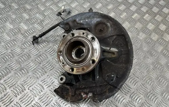 Opel Combo E Front wheel hub