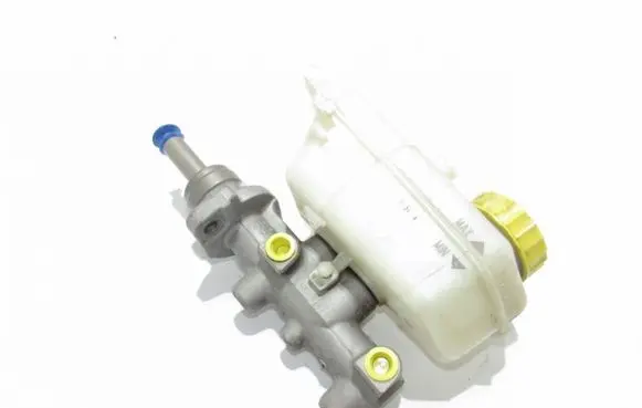 Skoda Fabia Mk1 (6Y) Master brake cylinder