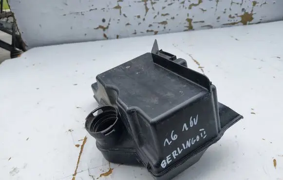 Citroen Berlingo Air filter box 9650677080