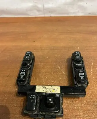 Mercedes-Benz E W210 Other switches/knobs/shifts 2108213951 D3954