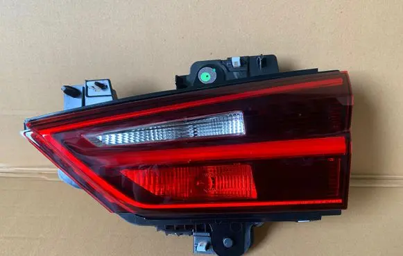 BMW X2 F39 Tailgate rear/tail lights 7420748