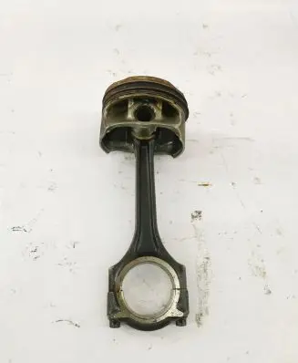 Mercedes-Benz CLA C117 X117 W117 Piston 22069