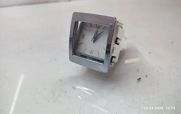 Mercedes-Benz E W212 Clock A2188270000