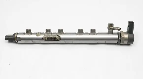 BMW 5 E60 E61 Fuel main line pipe 7809129