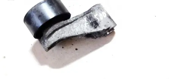 Volvo S40, V40 Engine mounting bracket 7700102395