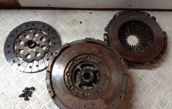 Audi A4 S4 B8 8K Clutch set kit 0B1105266AN