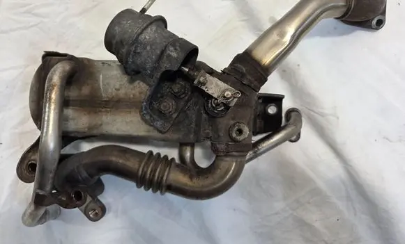 Opel Astra J EGR valve cooler 98073074