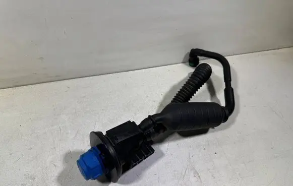 Mercedes-Benz Sprinter W907 W910 AdBlue Liquid refill tube A9104700100 9104700100 041120191704