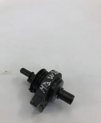 Mercedes-Benz C W206 Vacuum valve A0004703700