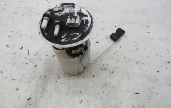 Renault Scenic III - Grand scenic III In-tank fuel pump 172028171R