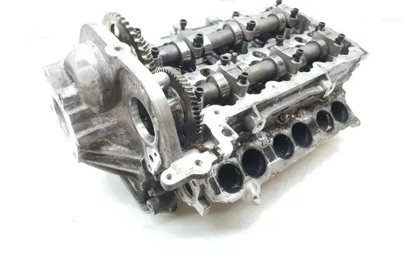 Maserati Quattroporte Engine head 90352084F