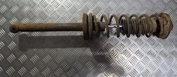 Volkswagen Jetta II Rear coil spring