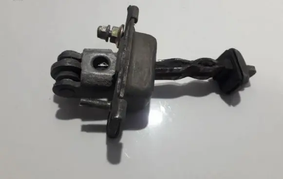 Ford Focus Rear door check strap stopper